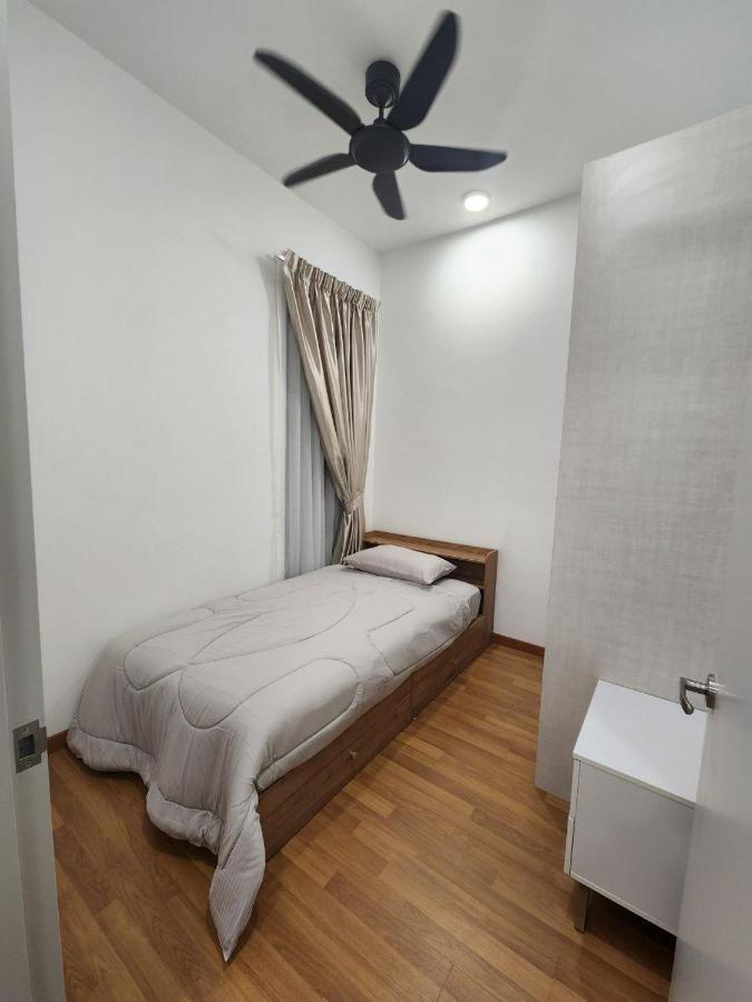 Mucihome Clio 3R2B, Putrajaya Condo Near To Ioi City Mall, Alamanda, Hospital Serdang, Wetland Studio Kru Dll- Non Smoking Home For Malaysian Only Exterior foto