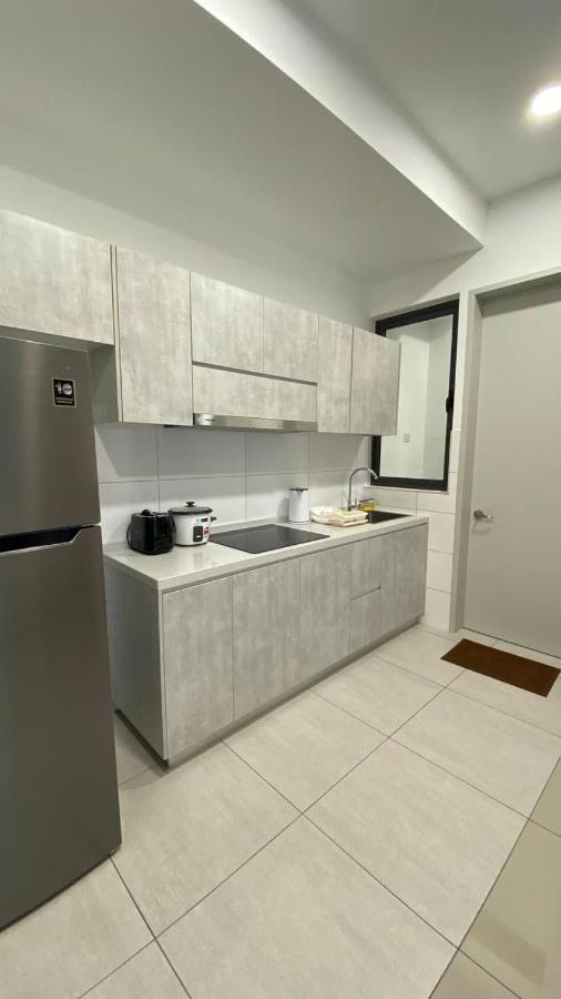 Mucihome Clio 3R2B, Putrajaya Condo Near To Ioi City Mall, Alamanda, Hospital Serdang, Wetland Studio Kru Dll- Non Smoking Home For Malaysian Only Exterior foto